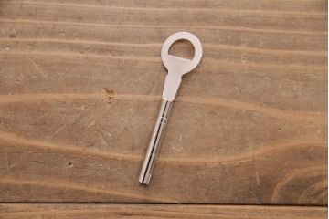 加茂桐箪笥をリペア&カスタム!高品質リペアを施し、濃い茶色で着色し仕上げ。(総桐たんす、和タンス、着物箪笥、衣装箪笥)