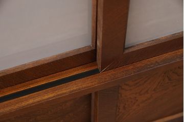 戸棚をリペア&カスタム!ガラスをすりガラスに変更。(収納棚、食器棚)