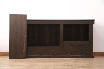明治大正期の水屋箪笥をリペア&カスタム!天板を取り付け。右上の棚板は撤去。現状に近しい色味に着色し仕上げ。(食器棚、収納棚)