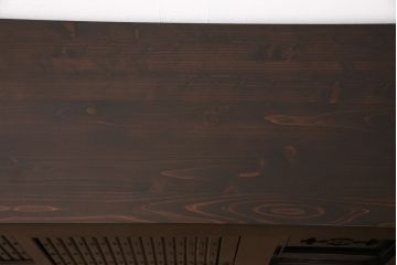 明治大正期の水屋箪笥をリペア&カスタム!天板を取り付け。右上の棚板は撤去。現状に近しい色味に着色し仕上げ。(食器棚、収納棚)