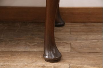 イギリスアンティークのショーケースをリペア&カスタム!棚受けはリビルドし、ビンテージ加工。棚板を追加。ワックス仕上げ。(ガラスケース、陳列棚)