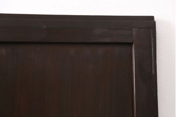 明治期の板戸をリペア&カスタム!戸車、引き手、トイレ表示用錠を取り付け。当店商品を参考に着色し仕上げ。(引き戸、建具)