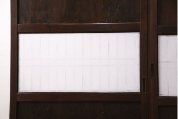明治大正期の帯戸2枚をリペア&カスタム!それぞれ設置場所に合わせてリサイズ。戸車、引き手を取り付け。プラスチック障子に変更し、当店商品を参考に着色し仕上げ。(引き戸、建具)