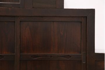 明治大正期の階段箪笥の見た目を変えずに綺麗にリペア!欠損した金具、棚板、引き出しを取り付け。(時代箪笥、収納棚)