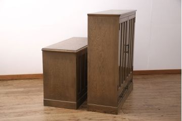 重ねのキャビネットをリペア&カスタム!上下段を別々に使えるよう分割加工。上段に台輪、下段に天板を取り付け。(収納棚、戸棚、キャビネット)