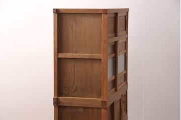 重ね箪笥をリペア&カスタム!ストリップド(剥離)加工を施し、蜜蝋ワックス仕上げ。(収納棚、戸棚、水屋箪笥、キャビネット)