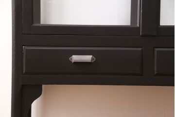 ケビントをリペア&カスタム!艶消しブラックでペイント仕上げ。(デンタルケース、デンタルキャビネット、ガラスケース、ショーケース、飾り棚)