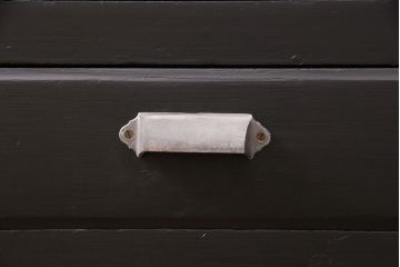 ケビントをリペア&カスタム!艶消しブラックでペイント仕上げ。(デンタルケース、デンタルキャビネット、ガラスケース、ショーケース、飾り棚)