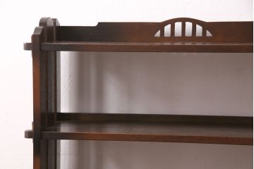 本棚の見た目を変えずに綺麗にリペア!1トーン落ち着いた色味に着色し仕上げ。(シェルフ、ラック、飾り棚)