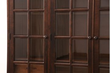 北海道民芸家具の収納棚をリペア&カスタム!台輪を新たに製作。現状に近しい色味に着色し仕上げ。(サイドボード、キャビネット、ブックケース、本箱)
