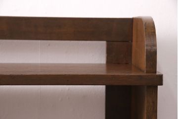 本棚の見た目を変えずに綺麗にリペア!1トーン落ち着いた色味に着色し仕上げ。(オープンシェルフ、シェルフ)