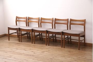 北欧ヴィンテージのチェア5脚をリペア&カスタム!指定の生地で座面の張り替え。(椅子、ダイニングチェア)
