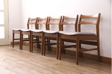 北欧ヴィンテージのチェア5脚をリペア&カスタム!指定の生地で座面の張り替え。(椅子、ダイニングチェア)