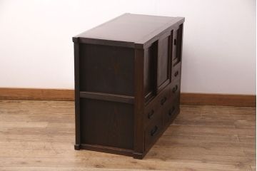関東水屋箪笥の見た目を変えずに綺麗にリペア!天板の突起をカットし、1トーン落ち着いた色味に着色し仕上げ。(収納棚、茶箪笥、キャビネット、食器棚)