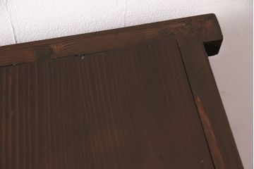 関東水屋箪笥の見た目を変えずに綺麗にリペア!天板の突起をカットし、1トーン落ち着いた色味に着色し仕上げ。(収納棚、茶箪笥、キャビネット、食器棚)