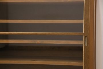サイドボードをリペア&カスタム!古材の天板・脚を取り付け、棚板を新規製作。本体の色味に合わせて着色し仕上げ。(収納棚、戸棚、キャビネット)