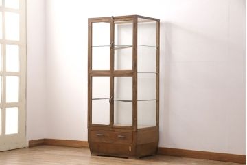 縦型パンケースをリペア&カスタム!下段扉・棚板は上段と同デザインで新たに製作。欠損した取っ手と上下段それぞれにLED照明の取り付け。(ガラスケース、ショーケース、陳列棚)