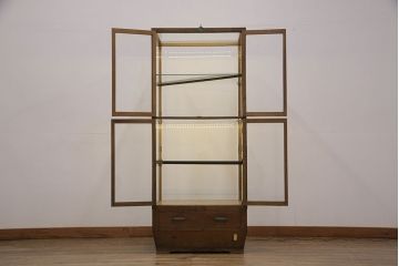 縦型パンケースをリペア&カスタム!下段扉・棚板は上段と同デザインで新たに製作。欠損した取っ手と上下段それぞれにLED照明の取り付け。(ガラスケース、ショーケース、陳列棚)