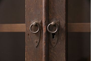 本箱をリペア&カスタム!アイアン脚を取り付け。(ブックケース、収納棚、戸棚、キャビネット)