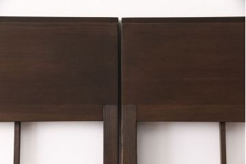 升格子の障子戸2枚をリペア&カスタム!高さ・幅をリサイズ。ガラスを麻の葉模様ガラスに入れ替え。濃い茶色で着色し仕上げ。(引き戸、建具)