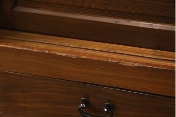 水屋箪笥サイドボードをリペア&カスタム!格子戸に中折れネジ締り錠を取り付け。現状に近しい色味に着色し仕上げ。(水屋箪笥、収納棚、戸棚、食器棚、サイドキャビネット)