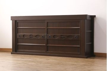 明治期の収納箪笥サイドボードをリペア&カスタム!当店オーダー商品を参考に左右分割式・可動式の棚板を設置。現状に近しい色味に着色し仕上げ。(水屋箪笥、食器棚、収納棚、戸棚、キャビネット、サイドボード)
