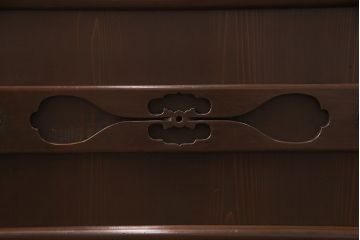 明治期の収納箪笥サイドボードをリペア&カスタム!当店オーダー商品を参考に左右分割式・可動式の棚板を設置。現状に近しい色味に着色し仕上げ。(水屋箪笥、食器棚、収納棚、戸棚、キャビネット、サイドボード)