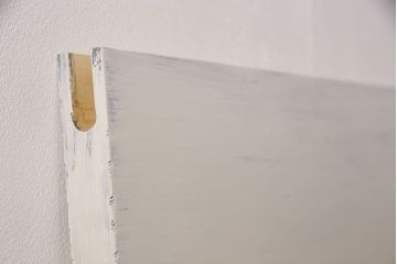 板戸1枚をリペア&カスタム!設置場所に合わせてリサイズ。左側の引き手は取り外し、吊り戸仕様に加工。(引き戸、建具)