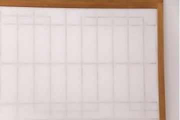 障子戸4枚をリペア&カスタム!設置場所2ヶ所に合わせてリサイズ。3枚は現状に近しい色味に着色しワックス仕上げ。1枚は引き手を取り付け、吊り戸仕様に加工。濃い茶色で着色し仕上げ。(引き戸、建具)