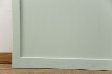 明治大正期の帯戸をリペア&カスタム!引き手、内締り錠を取り付け。当店商品を参考にミントグリーンにペイント仕上げ。(引き戸、板戸、建具)