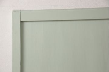 明治大正期の帯戸をリペア&カスタム!引き手、内締り錠を取り付け。当店商品を参考にミントグリーンにペイント仕上げ。(引き戸、板戸、建具)