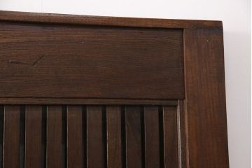 明治期の富山蔵戸をリペア&カスタム!吊り戸仕様に加工し、取っ手と鍵の取り付け。格子裏面にクリアガラスを入れ込み、現状に近しい色味に着色し仕上げ。(引き戸、玄関戸、建具)