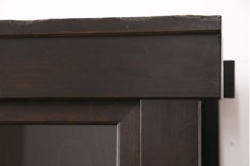明治大正期の水屋箪笥キャビネットをリペア&カスタム!可動式の棚板を設置し、クリアガラスへ入れ替え。濃い茶色で着色し仕上げ。(食器棚、収納棚、戸棚)