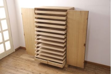 加茂総桐箪笥をリペア&カスタム!取っ手金具を交換。木地色仕上げ。(総桐たんす、総桐箪笥、整理箪笥、和タンス、衣装箪笥、着物箪笥)