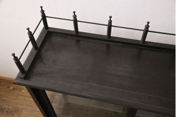 薄型ガラスケースの見た目を変えずに綺麗にリペア!着色なしで仕上げ。(ショーケース、陳列棚、飾り棚)