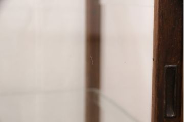 ガラスケースの見た目を変えずに綺麗にリペア!底板は新材に張り直し。(ショーケース、陳列棚、飾り棚)