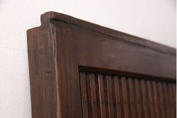 明治大正期の格子蔵戸をリペア&カスタム!格子裏面にスリガラスを組み入れ、引き手、鍵、戸車を取り付け。外部用塗装仕上げ。(玄関戸、引き戸、建具)
