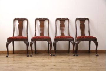 ダイニングチェア4脚をリペア&カスタム!座面の張り替えを行い、クリア塗装で仕上げ。(イス、サロンチェア)