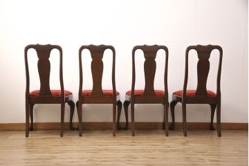 ダイニングチェア4脚をリペア&カスタム!座面の張り替えを行い、クリア塗装で仕上げ。(イス、サロンチェア)