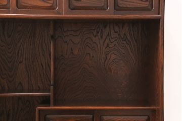 茶箪笥をリペア&カスタム!指定の棚板を取り外し、穴開け加工。蜜蝋ワックス仕上げ。(飾り棚、収納棚、戸棚)