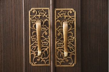 桐箪笥をリペア&カスタム!房を取り外し、ブラウン系の着色をし仕上げ。(衣装箪笥、着物箪笥、和タンス、桐たんす)