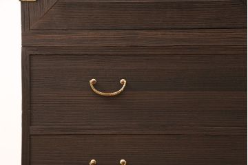 桐箪笥をリペア&カスタム!房を取り外し、ブラウン系の着色をし仕上げ。(衣装箪笥、着物箪笥、和タンス、桐たんす)