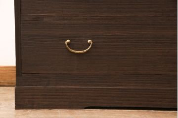 桐箪笥をリペア&カスタム!房を取り外し、ブラウン系の着色をし仕上げ。(衣装箪笥、着物箪笥、和タンス、桐たんす)