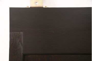 明治大正期の蔵戸をリペア&カスタム!設置場所に合わせてリサイズ。上吊り式ソフトクローズ戸枠を作成し、現状に近しい色味に着色し仕上げ。(引き戸、玄関戸、建具)