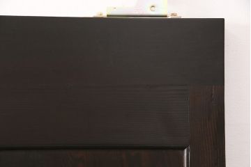 明治大正期の蔵戸をリペア&カスタム!設置場所に合わせてリサイズ。上吊り式ソフトクローズ戸枠を作成し、現状に近しい色味に着色し仕上げ。(引き戸、玄関戸、建具)