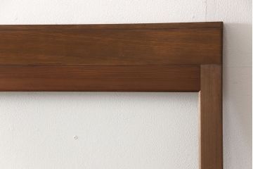 ガラス戸3枚をリペア&カスタム!設置場所に合わせてリサイズ。戸首加工を行い、現状の裏面の色味をベースに着色仕上げ。(引き戸、建具)