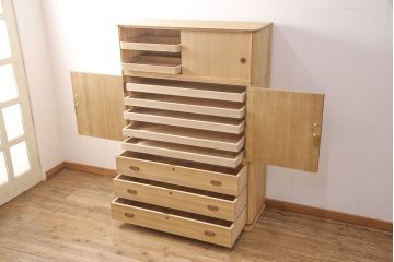 加茂桐箪笥をリペア&カスタム!台輪をカットし高さをリサイズ。蜜蝋ワックスで木地色仕上げ。(桐たんす、胴丸、総桐箪笥、衣装箪笥、着物箪笥、和タンス)