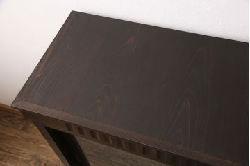 サイドボードをリペア&カスタム!奥行きをリサイズし、引き出しを3杯増設。木製脚を取り付け、ガラスは結霜ガラスへ差し替え。現状の色味を変えずに着色しワックスで仕上げ。(収納棚、戸棚、キャビネット、大正ロマン)