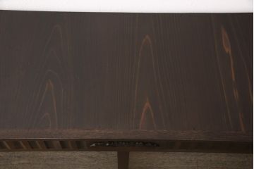 サイドボードをリペア&カスタム!奥行きをリサイズし、引き出しを3杯増設。木製脚を取り付け、ガラスは結霜ガラスへ差し替え。現状の色味を変えずに着色しワックスで仕上げ。(収納棚、戸棚、キャビネット、大正ロマン)