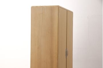 加茂桐箪笥の見た目を変えずに綺麗にリペア!開き戸の取っ手と鍵にメッキ掛けをし、鍵を使用可能に。木地色仕上げ。(大丸、桐たんす、着物箪笥、衣装タンス、和箪笥)